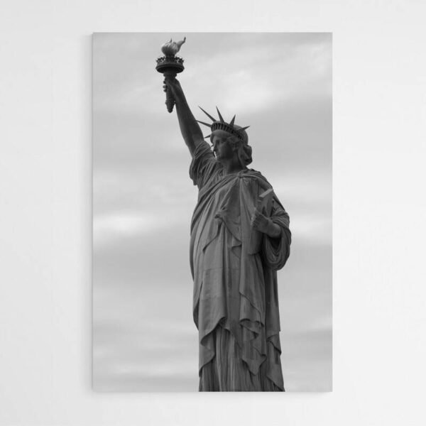 Statue of Liberty black and white